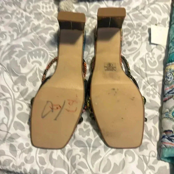 D high heel - Picture 6 of 8